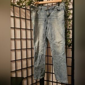 Torrid‎ Boyfriend Straight Jeans Vintage Stretch Light Wash Women's Size 14R